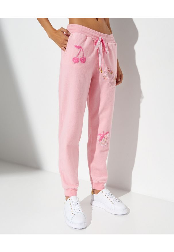 LOVE SHACK FANCY - Różowe spodnie Barrett. Kolor: różowy, wielokolorowy, fioletowy. Materiał: dzianina. Wzór: aplikacja