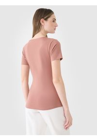 4f - 4F T-shirt slim gładki damski - brązowy L. Okazja: na co dzień. Typ kołnierza: dekolt w serek. Kolor: brązowy. Materiał: skóra, jersey, elastan, dzianina, bawełna, materiał. Długość rękawa: krótki rękaw. Długość: krótkie. Wzór: gładki. Styl: sportowy, klasyczny, casual