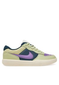 Sneakersy Nike. Kolor: zielony