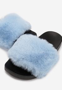 Renee - Niebieskie Klapki Aphitti. Nosek buta: otwarty. Kolor: niebieski. Materiał: guma, jeans, materiał, futro. Sezon: lato. Styl: klasyczny #2