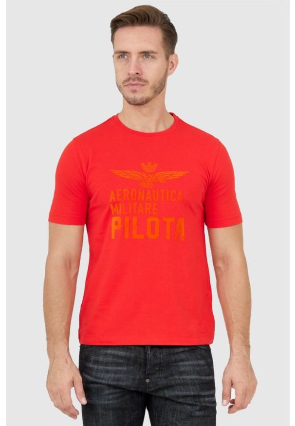 Aeronautica Militare - AERONAUTICA MILITARE Pomarańczowy bawełniny t-shirt męski z aksamitnym logo, Rozmiar M. Kolor: pomarańczowy