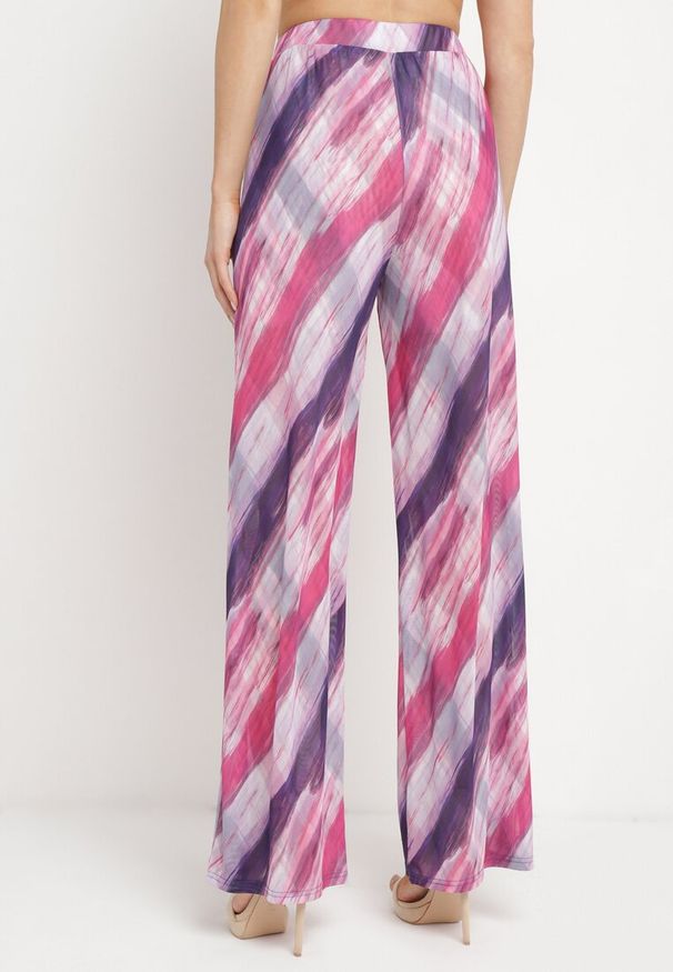 Born2be - Fuksjowe Szerokie Spodnie z Siateczki w Abstrakcyjny Wzór Andiara. Kolor: różowy