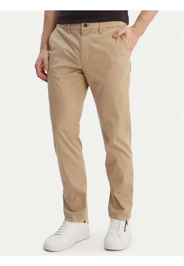 TOMMY HILFIGER - Tommy Hilfiger Chinosy Denton MW0MW41923 Beżowy Regular Fit. Kolor: beżowy. Materiał: bawełna