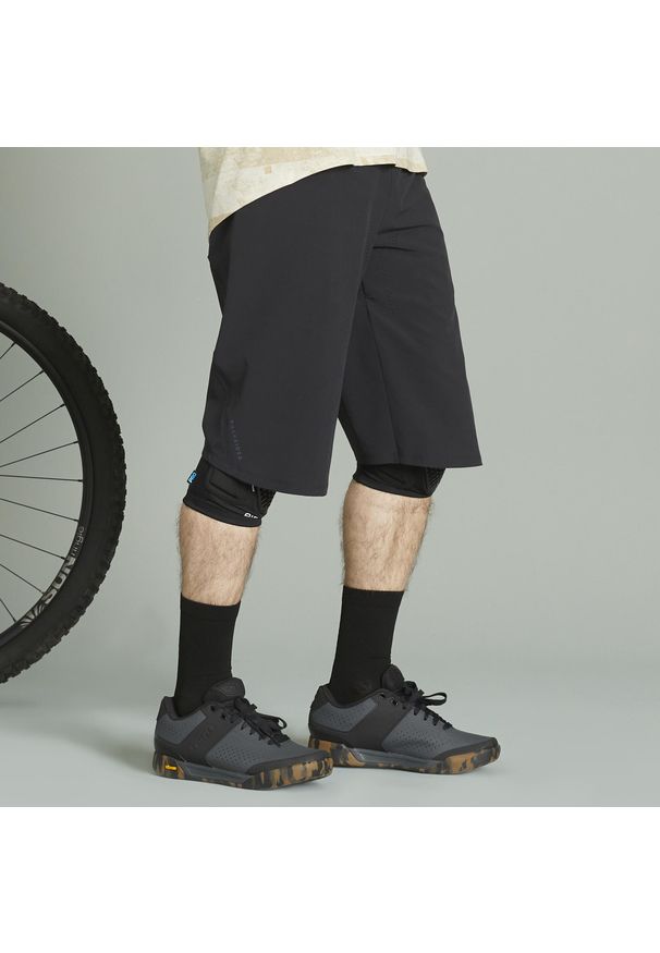 ROCKRIDER - Szorty rowerowe MTB Enduro All Mountain Rockrider Feel. Kolor: czarny. Materiał: poliamid, poliester, materiał, elastan. Sport: kolarstwo