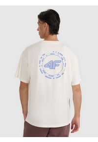 4f - 4F T-shirt oversize z nadrukiem męski - beżowy L. Okazja: na co dzień. Kolor: beżowy. Materiał: bawełna. Długość: długie. Wzór: nadruk. Styl: casual #1