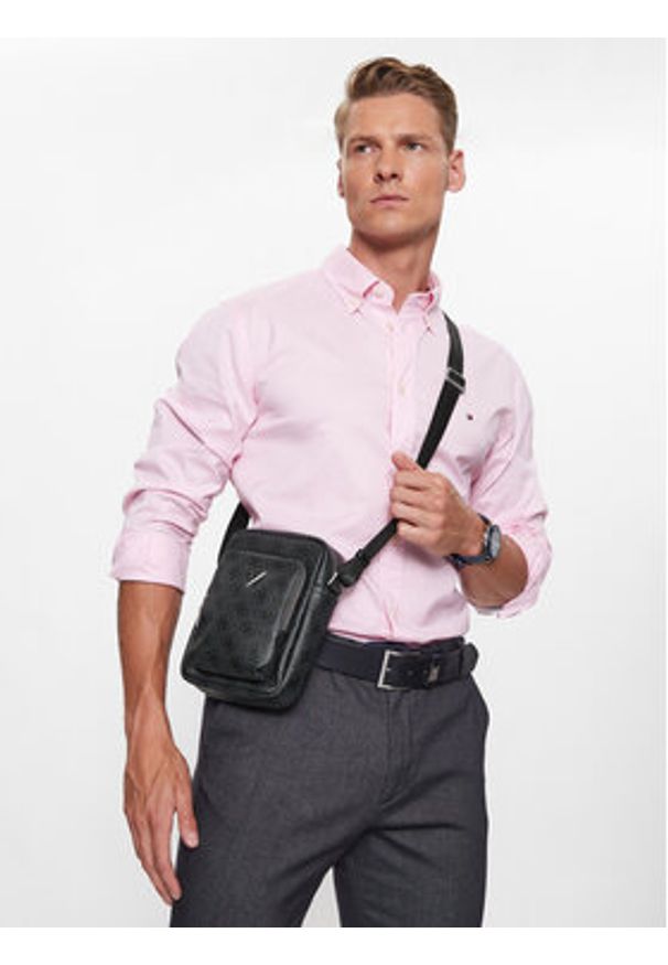 Guess Saszetka Vezzola Smart HMEVZL P3163 Czarny. Kolor: czarny. Materiał: skóra