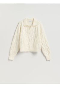Reserved - Sweter z kołnierzykiem - kremowy. Kolor: kremowy. Materiał: dzianina, wełna