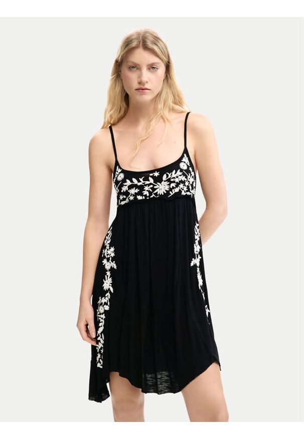 Desigual Sukienka letnia Cassatt 26SWVK42 Czarny Regular Fit. Kolor: czarny. Materiał: wiskoza. Sezon: lato