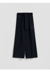Reserved - Spodnie z wiązaniem - granatowy. Kolor: niebieski. Materiał: wiskoza, tkanina #1