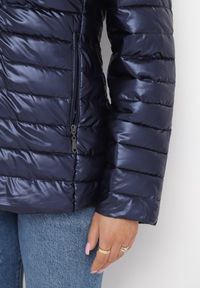 Born2be - Granatowa Kurtka Pikowana Morvea. Kolor: niebieski. Wzór: aplikacja. Styl: klasyczny #6