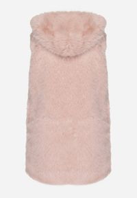 Born2be - Różowa Futerkowa Kamizelka z Kapturem o Prostym Kroju Sinthira. Okazja: na co dzień. Typ kołnierza: kaptur. Kolor: różowy. Materiał: jeans. Styl: casual, elegancki #3