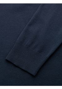 Ombre Clothing - Sweter męski z wiskozą i rozpinanym dekoltem – granatowy V4 OM-SWZS-0124 - XXL. Typ kołnierza: kołnierzyk stójkowy. Kolor: niebieski. Materiał: wiskoza. Wzór: gładki, aplikacja, ze splotem. Styl: elegancki #6