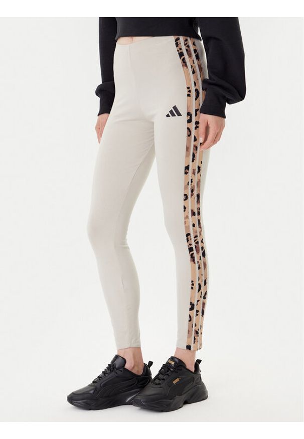 Adidas - adidas Legginsy Animal Print 3-Stripes JM1867 Beżowy Slim Fit. Kolor: beżowy. Materiał: bawełna. Wzór: nadruk