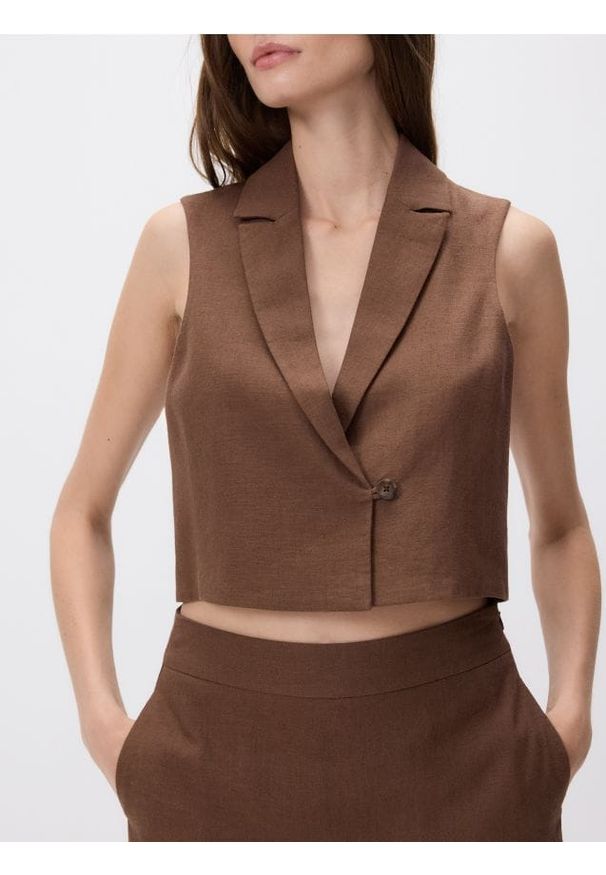 Reserved - Krótka kamizelka z lnem - ciemnobrązowy. Kolor: brązowy. Materiał: len. Długość: krótkie
