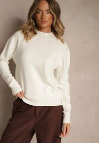Renee - Biały Gładki Sweter z Półgolfem z Dzianiny z Wełną i Wiskozą Zaiara. Okazja: na co dzień. Kolor: biały. Materiał: wiskoza, dzianina, wełna. Długość rękawa: długi rękaw. Długość: długie. Wzór: gładki. Styl: casual, klasyczny #5
