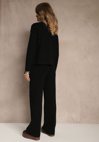 Renee - Czarny Komplet z Prążkowanej Dzianiny Spodnie Wide Leg i Sweter ze Stójką Feniria. Kolor: czarny. Materiał: dzianina, prążkowany