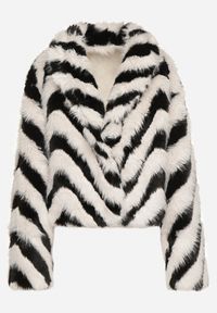 Born2be - Czarno-Biała Kurtka Typu Futerko w Paski Alinsse. Okazja: na studniówkę. Kolor: czarny. Materiał: futro. Wzór: paski #6