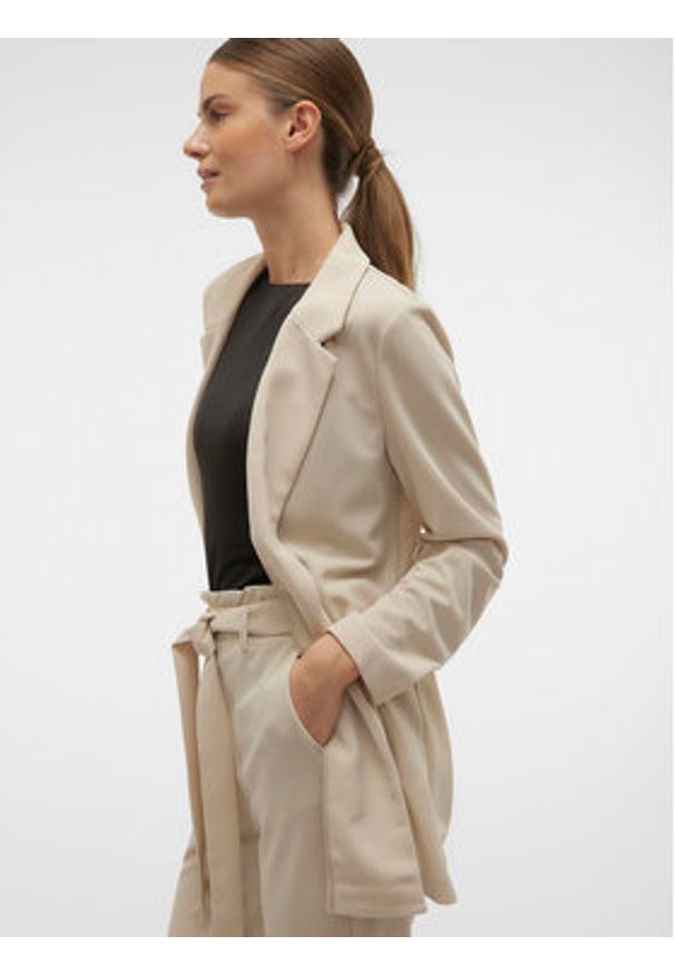 Vero Moda Marynarka Liva 10294482 Beżowy Regular Fit. Kolor: beżowy. Materiał: syntetyk