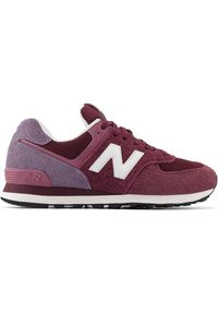 Buty unisex New Balance U574ABO – bordowe. Okazja: na co dzień. Kolor: czerwony. Materiał: guma, zamsz, materiał, syntetyk. Szerokość cholewki: normalna. Model: New Balance 574