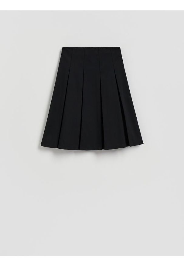 Reserved - Rozkloszowana spódnica midi - czarny. Kolor: czarny. Materiał: dzianina