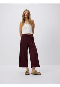 Reserved - Szerokie spodnie z modalem - bordowy. Kolor: czerwony. Materiał: dzianina