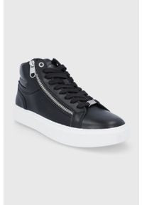 Calvin Klein - Buty skórzane. Nosek buta: okrągły. Kolor: czarny. Materiał: guma. Szerokość cholewki: normalna. Obcas: na obcasie. Wysokość obcasa: niski #5