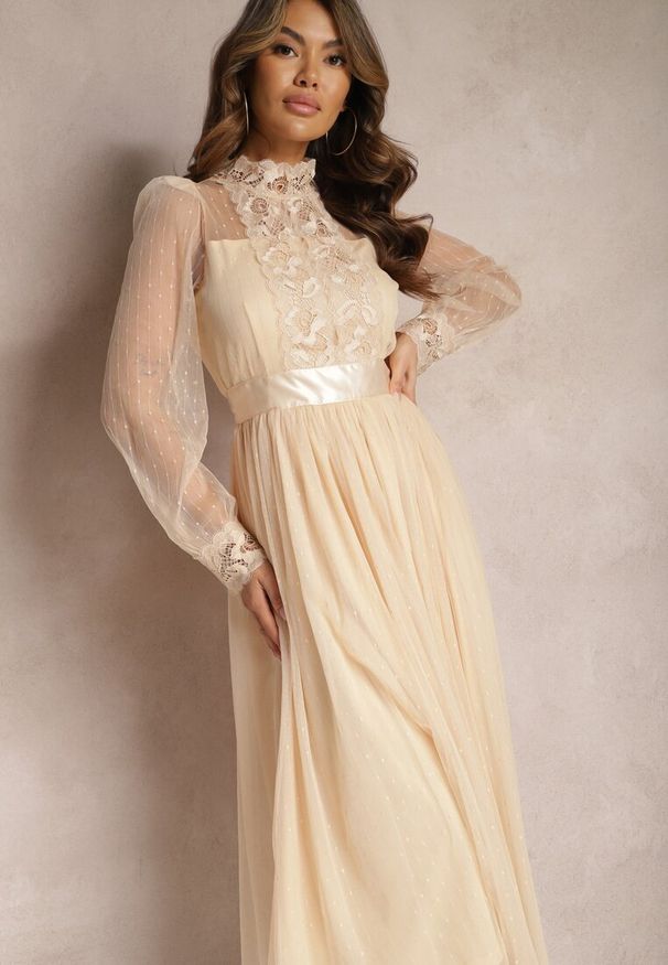 Renee - Beżowa Siateczkowa Sukienka Maxi o Rozkloszowanym Kroju z Ozdobną Koronką Narile. Kolor: beżowy. Materiał: koronka. Wzór: koronka. Styl: elegancki. Długość: maxi