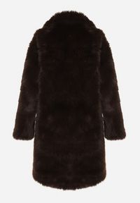 Born2be - Brązowy Płaszcz Futerko o Długim Kroju Otirena. Okazja: na co dzień. Kolor: brązowy. Materiał: futro. Długość: długie. Styl: casual, elegancki #5