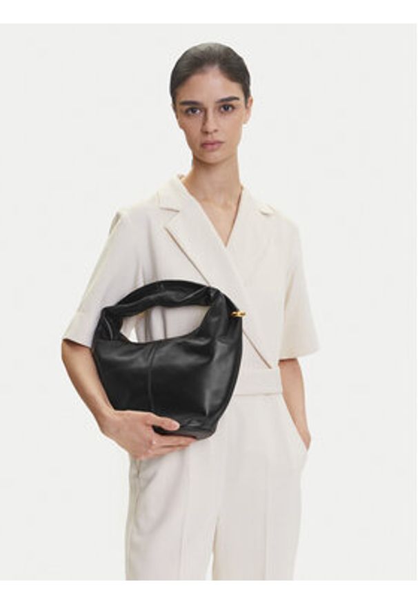 Furla Torebka WB01676 BX3168 O6000 Czarny. Kolor: czarny. Materiał: skórzane