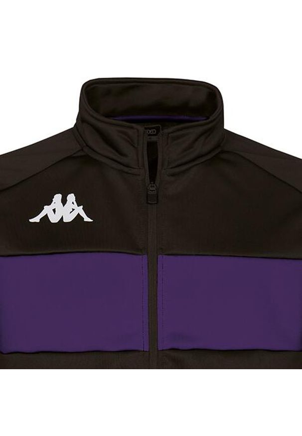 Kurtka z dresu Kappa Dacone. Kolor: czarny, wielokolorowy, fioletowy. Materiał: dresówka. Sport: piłka nożna, fitness
