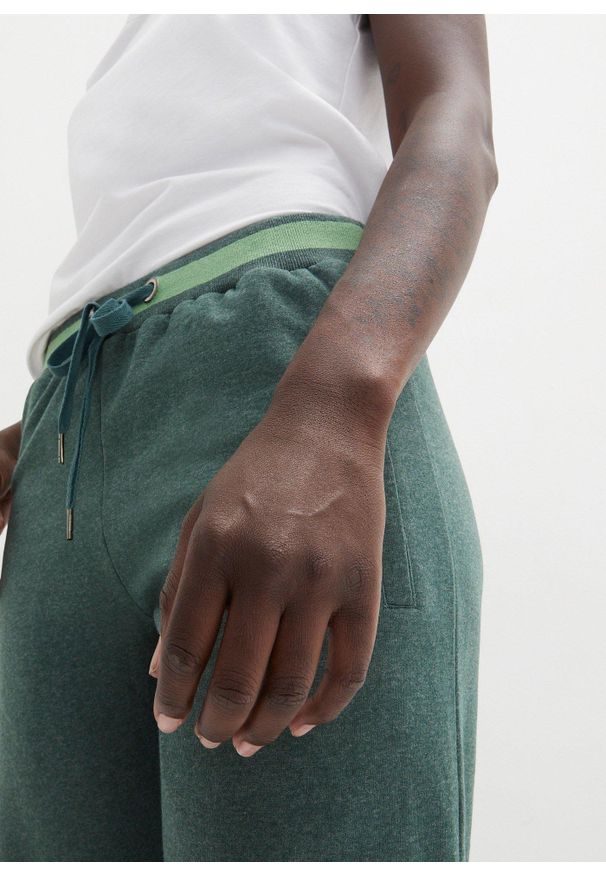 bonprix - Spodnie dresowe z mieszanki bawełny, 2-pak. Kolor: czarny. Materiał: bawełna, dresówka. Wzór: prążki