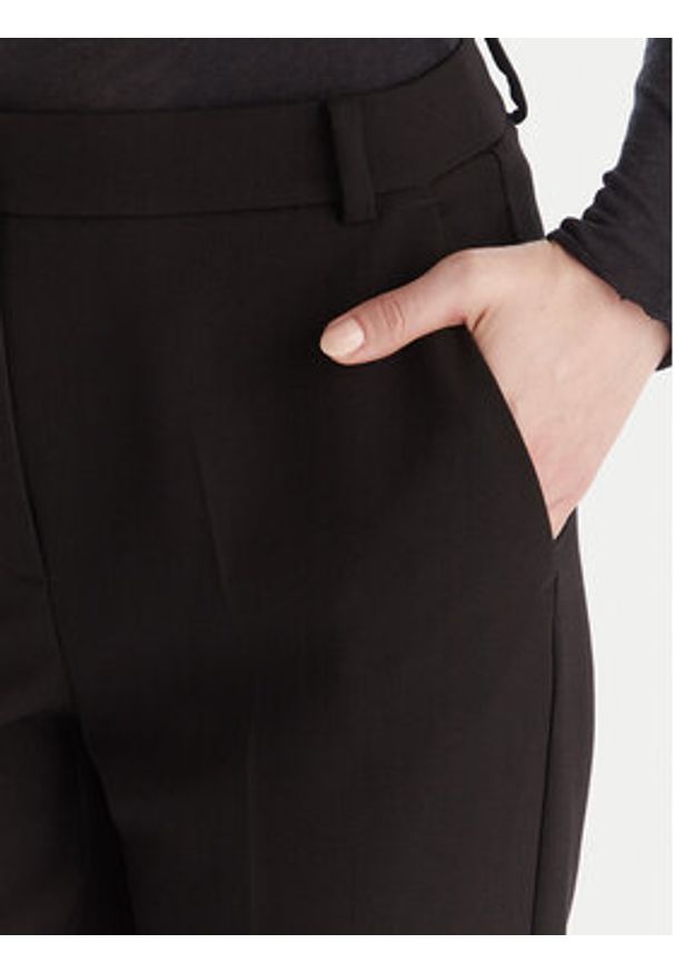 Marella Spodnie materiałowe Eresia 2525136062 Czarny Regular Fit. Kolor: czarny. Materiał: syntetyk