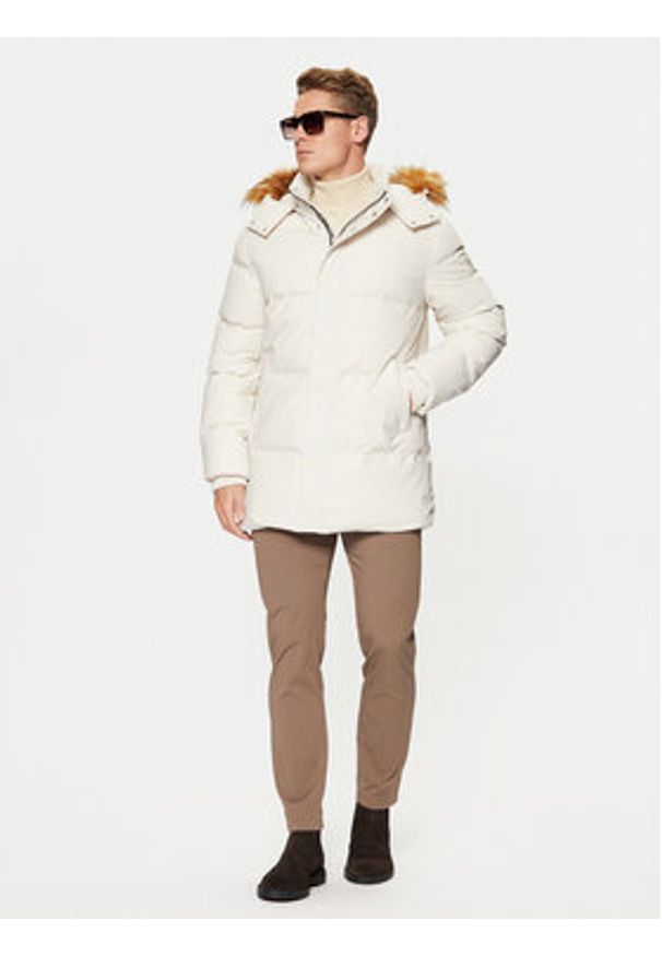 Guess Kurtka puchowa M4BL53 WG7X2 Écru Regular Fit. Materiał: syntetyk