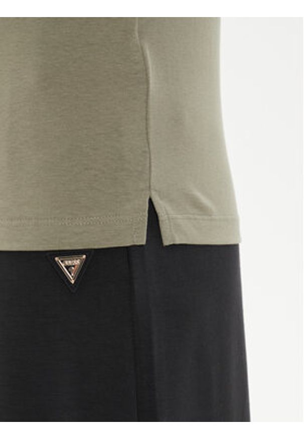 Guess T-Shirt W1YI1B I3Z14 Zielony Regular Fit. Kolor: zielony. Materiał: bawełna