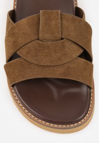 Born2be - Zielone Klapki VICES z Przeplatanymi Paskami Anreene. Okazja: na co dzień. Kolor: zielony. Materiał: len. Wzór: paski. Styl: casual, klasyczny, elegancki #3