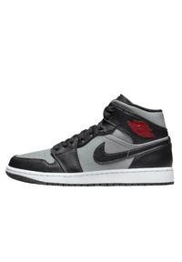 Buty do chodzenia damskie Nike Air Jordan 1 Retro. Kolor: czarny, szary. Materiał: skóra. Szerokość cholewki: normalna. Model: Nike Air Jordan. Sport: turystyka piesza