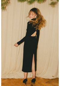 SUKIENKA AMY CZARNA XS - Flawless. Okazja: na spotkanie biznesowe, na co dzień. Kolor: czarny. Materiał: elastan, dzianina, bawełna. Długość rękawa: długi rękaw. Typ sukienki: dopasowane. Styl: elegancki, casual, biznesowy #1