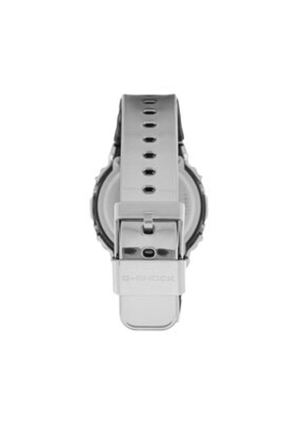 G-Shock Zegarek GM-5600YRA-8ER Srebrny. Kolor: srebrny