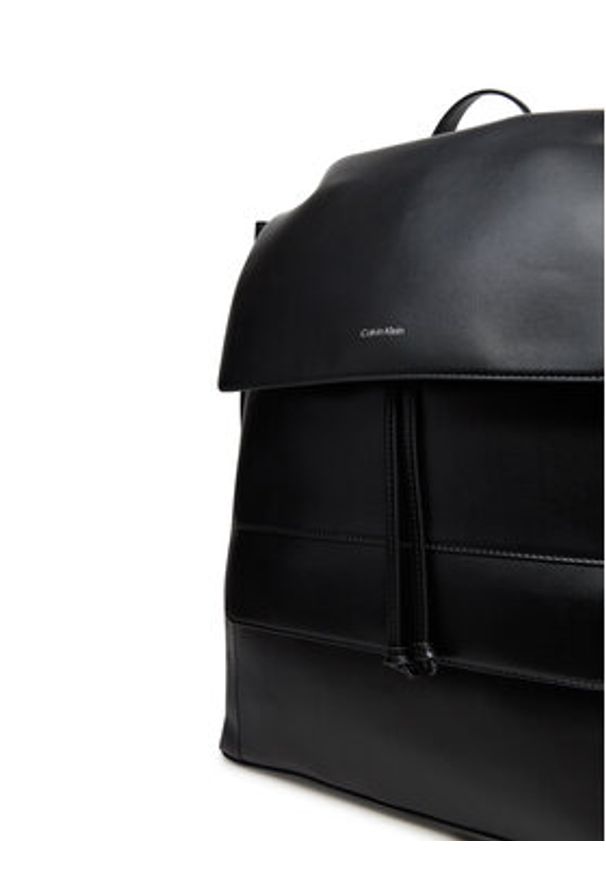 Calvin Klein Plecak Ck Sleek Flap Bp K50K512916 Czarny. Kolor: czarny. Materiał: skóra