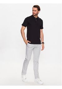 Guess Polo M3YP01 K7O64 Czarny Slim Fit. Typ kołnierza: polo. Kolor: czarny. Materiał: bawełna