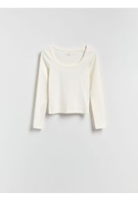 Reserved - Bawełniany longsleeve - złamana biel. Materiał: bawełna. Długość rękawa: długi rękaw