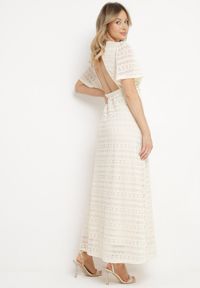 Born2be - Jasnobeżowa Koronkowa Sukienka Maxi z Gumką w Pasie Umisse. Kolor: beżowy. Materiał: koronka. Długość: maxi #4