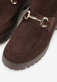 Born2be - Brązowe Botki w Stylu Mokasynów z Elegancką Aplikacją Elinney. Okazja: na co dzień. Kolor: brązowy. Materiał: jeans. Wzór: aplikacja. Styl: elegancki #9