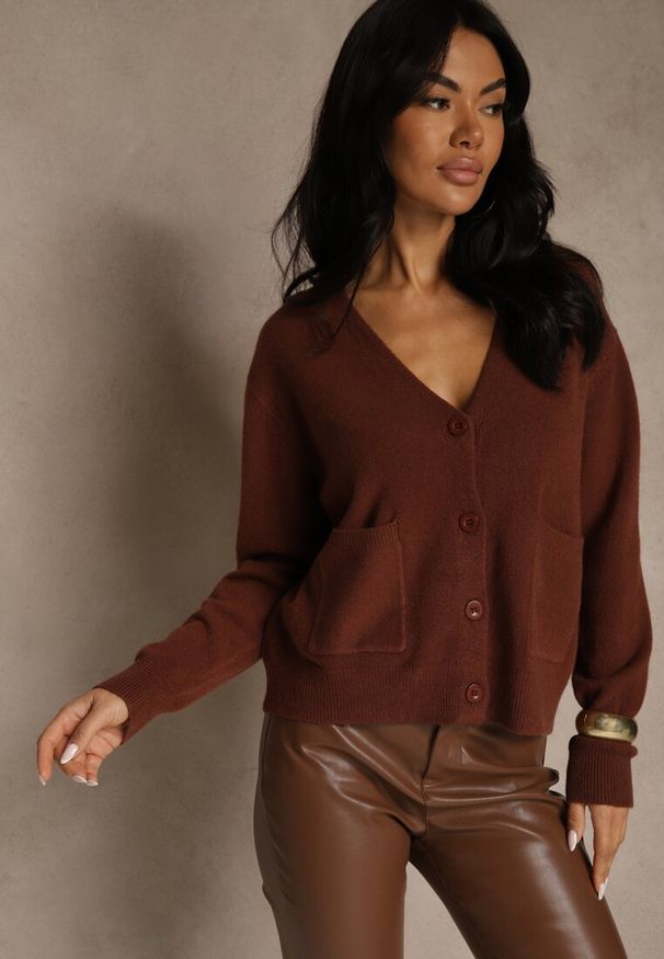 Renee - Brązowy Kardigan na Guziki z Domieszką Kaszmiru Vetiella. Okazja: na co dzień. Kolor: brązowy. Materiał: kaszmir. Styl: elegancki, casual