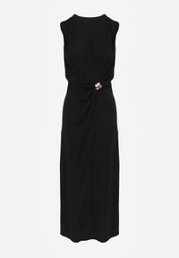 Born2be - Czarna Elegancka Sukienka z Marszczeniami i Drapowaniem o Taliowanym Kroju z Metalowym Akcentem Azaervienne. Okazja: do pracy, na co dzień. Kolor: czarny. Typ sukienki: proste. Styl: elegancki. Długość: maxi #7