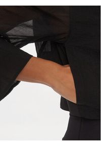Calvin Klein Performance Wiatrówka 00GWS4O516 Czarny Relaxed Fit. Kolor: czarny. Materiał: syntetyk