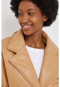 Answear Lab płaszcz damski kolor beżowy przejściowy. Kolor: beżowy. Styl: wakacyjny #5