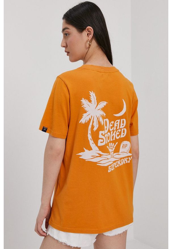 Superdry - T-shirt bawełniany. Okazja: na co dzień. Kolor: pomarańczowy. Materiał: bawełna. Wzór: nadruk. Styl: casual