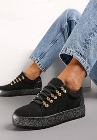 Renee - Czarne Sneakersy Ineffable Catkin. Kolor: czarny. Materiał: zamsz. Obcas: na platformie #1