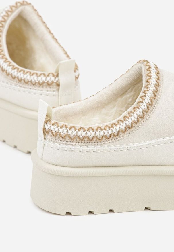 Born2be - Beżowe Śniegowce Ocieplone na Platformie z Ozdobnym Wyszywaniem Reitenna. Okazja: na co dzień. Kolor: beżowy. Materiał: jeans. Obcas: na platformie. Styl: elegancki, casual, klasyczny